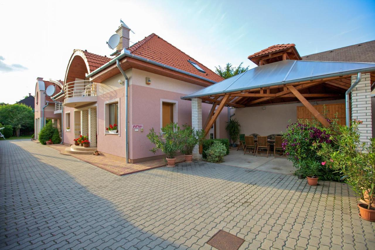 Aranyapartman Hajduszoboszlo Exterior photo